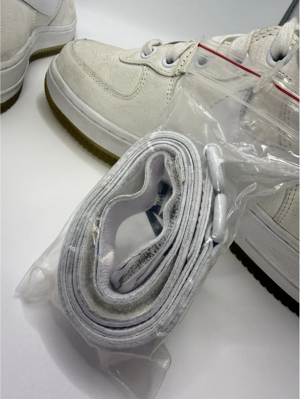 Nike Air Force 1 High boots White On White Women’s Sz 7 315187-111 NWOB